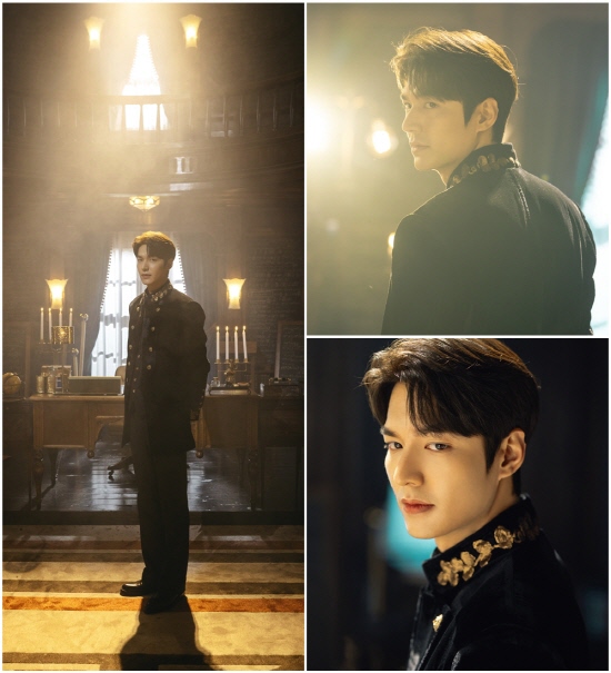 SBSs new gilt drama The King - Monarch of Eternity Lee Min-ho has unveiled its first force, which transformed into a dignified Emperor of the Korean Empire.The SBS new gilt drama The King - Monarch of Eternity, which is scheduled to be broadcast in April following the upcoming Hiena, is a fantasy romance that draws a different level of collaboration between Yi and Lee, who are trying to close the door (), and the Korean Empire Emperor, who is trying to protect someones life, people, and love.Director Kim Eun-sook, a legend of romantic comedy, director Baek Sang-hoon, who has been recognized for his delicate performance in Huayu-School 2015 and Suns Descendants, and director Jung Ji-hyun, who showed trendy production through WWW, entered the search word.Lee Min-ho plays the role of Empire and Egon in 2020 in The King - Eternal Monarch, and tries to make a different acting transformation from the past, and emits overwhelming charisma.Lee is the three major emperor of the Korean Empire, a perfect Monarch with a beautiful appearance, a graceful figure, and a quiet character, but with sensitivity and obsessiveness, he is a bipolar person who likes accurate numbers rather than ambiguous words.In particular, Lee Min-ho has been interested in showing synergy by choosing The King - Eternal Monarch as a return work in three years and reuniting with Kim Eun-sook after heirs.Lee Min-ho was caught in the intense scene of his first transformation into the Korean Empire Empire.Lee Min-ho showed his appearance as an emperor full of grace with his tall, solid shoulders and unmatched visuals.In the imperial room, where the mysterious feeling in the faint lighting was laid, he wore an Empire uniform and emanated an intense charisma with his eyes and dignified expression.Lee Min-hos unique aura is felt, expressing the Korean Empire Empire Egon, which crosses the gentility and sensitivity in a deadly atmosphere.Lee Min-ho said, After a long gap, I came to see you with The King - Monarch of Eternity.I will approach you soon as you have waited for a long time. He said, I am excited to return to The King - Monarch of Eternity. I will try to be a better work as it is more meaningful and a second work because I can work again with the artist in a mature manner.I would like to ask for a lot of expectations for the love story that our drama will draw. Lee Min-ho is breathing into the person who is in the imagination of Kim Eun-sook, said the production company, Hua Andam Pictures.I think it is the best casting, and I do not doubt that it will be a life character who opens the second act of acting life of Lee Min-ho.I would like to ask for your interest in The King - Monarch of Eternity, which will be brilliantly brilliant for Emperor Lee. The King-Eternal Monarch will be broadcast on Friday, April, and Saturday at 10 p.m., following the show Hiena./Photo: Fahrenheit Pictures