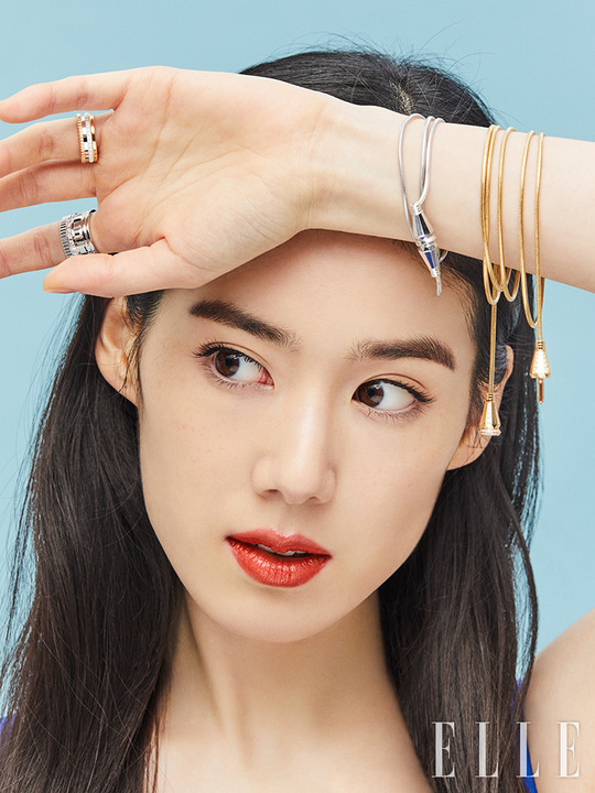 <p>Actor Jung Eun-chae with Elle 4 cover, garnish.</p><p>Jung Eun-chae is a French high jewellery brand with this cover photoshoot in Jung Eun-chae is a colorful jewelry with a modern yet stylish look to digest. Especially in public with the cover cut is Jung Eun-chaes white skin and red dress, jewelry and a beautiful charisma and performance.</p><p>4 on holiday together in a cylinder in an interview, Jung Eun-chae is shooting a drama for “era settings, including a variety of factors, thanks to the fresh feel that works. For the smoke to stop I STORY How to be wondering”that said.</p><p>A long time Actor in order to live must be important criteria asked questions on “work and daily balance of that game likely to be important. Actor not when I have to be hard Actor to work when you shake no you can concentrate,”he answered Jung Eun-chae. “Bill Nye the S to with your feelings or Mind Games Virtue think a lot of people it seems. Id rather frankly mind want to Express. Than yourself more freely can be exposed to was”and to think of yourself exposed</p>