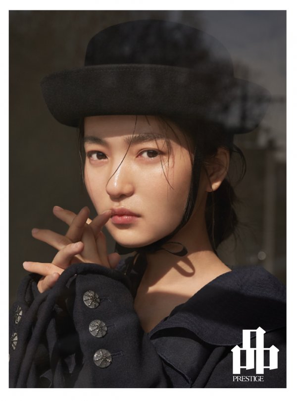 Kim Tae-ri in the public picture captures the sight of those who see with intense eyes and pose wearing a sophisticated frill-style black one-piece.In addition, he completely digested fashion styling using various styles of Hat with his own charm, and he completed a colorful mood picture with deep and hard eyes.Especially, he sublimated all the looks into a unique atmosphere and made a perfect concept of shooting with a natural pose.Fashion magazine PIN Prestige is being released to various countries including Singapore and Malaysia, and this cover has completed the new atmosphere of Kim Tae-ri, which has not been shown until now.Meanwhile, Kim Tae-ri has recently finished filming the movie Win Ri Ho and will continue his active activities by deciding on Choi Dong-hoons new appearance.