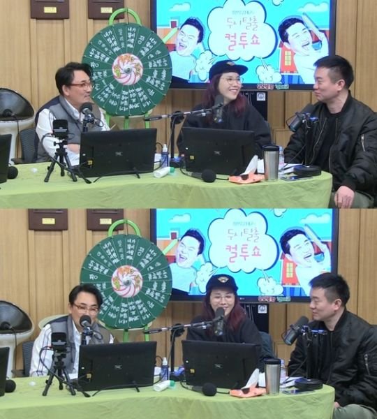Singer Lee Seung-cheol appeared as a guest on SBS Power FM Dooshi Escape TV Cultwo Show which was broadcast on the afternoon of the 19th.Lee Seung-cheol announced the moonlight sculptor Webtoon OST I love you a lot in January.Lee Seung-cheol said, I was talking to a webtoon writer and accidentally called OST.There is a hot composer who participated in the work these days, and Hit the jackpot! Lee Seung-cheol said, Park Bo-gum was a number of gods. I did not have a friend, but I heard the demo soundtrack and said that it was so good that I did not appear (on MV) as well as narration.DJ Kim Tae-gyun said, I heard that Yoo Hee-yeols Sketchbook appeared with Park Bo-gum, but why did not you come with TV Cultwo Show?Lee Seung-cheol shook his head, saying, Its a lot of wind and the weather is bad.Lee Seung-cheol said, Park Bo-gum gave a piano accompaniment at Yuske. No one can do this experience.I thought that people could be so good. Usually, if they are good, they do not have charm, but Park Bo-gum has charm. 