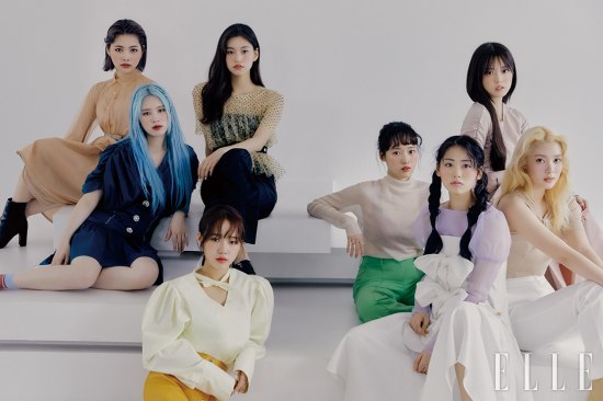 Group Weki Meki met with fashion magazine Elle.Weki Meki, who worked as a full eight with Choi Yoo-jung, who had been devoted to rest for a while due to health problems.The filming featured the organic chemistry of the eight girls who met again and the proud and sparkling moments of each member.Weki Meki, who has grown up with proud and honest songs from I dont like your girl friend to DAZZLE DAZZLE, finished the activity of DAZZLE DAZZLE and said, I think it was best with Weki Meki among the title songs of the past.It is our charm that it is cute and playful.  It is regrettable that we did not meet fans during the activity because we did not have an audience, but the song was satisfactory. Choi Yoo-jung, who came back after rest, said, I was not able to follow my steps at any moment because I continued to run from I.O.I to Weki Meki activities. I spent a lot of time with my close people while I was resting and found a sense of stability.In addition, Kim Do-yeon, who has been active in various fields such as fashion model, MC, and acting recently, Weki Meki activity has grown rapidly.I constantly ask what I am happy when I do something, and I think it is important to learn steadily, so I try to keep up with my life by watching movies and books, he said.An interview with eight Weki Mekis, which shines with a charming charm, can be found in the April issue of Elle and the Elle website.Photo: Elle