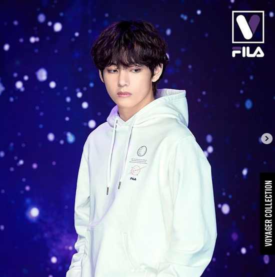 The breathtaking visuals of group BTS V have attracted Eye-catching.On the 19th, Fila Korea official Instagram posted several pictures of V with the article If we are together, we are a brighter star.The photo shows V wearing a white Robin Hood T-shirt and showing off his handsome appearance. V showed intense charisma with no expression.In another photo, V closed his eyes with his sneakers and gave off a sexy look. His eyes were focused on V, who was biting his lips.Fans who watched the picture responded such as It is a real prince visual, It is so handsome even if it is handsome, It is the end of warmth.On the other hand, BTS, which belongs to V, has recently become popular all over the world by announcing its regular 4th album.