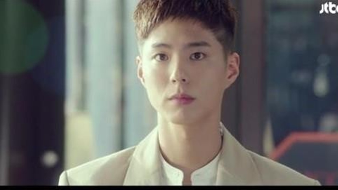 Actor Park Bo-gum shines in the final episode of Itaewon KlathPark Bo-gum appeared in Chef in the last episode of JTBCs Golden Drama Itaewon Clath broadcast on the 21st, giving viewers new fun.On the day of the show, Park Bo-gum appeared as Chef, who came to interview at a restaurant newly opened by Osua (Kwon Nara).Osua announced a new start by employing Park Bo-gum, which has exceptional visuals and outstanding cooking skills.Park Bo-gum has made a special appearance in Itaewon Clath with Kim Sung-yoon PD, who made a relationship with KBS2 Drama Gurmigreen Moonlight.Park Bo-gum is about to broadcast the first TVN Youth Record this year.