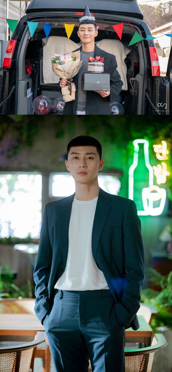 Park Seo-joon gave an end impression while Itae One Clath recorded its best TV viewer ratings and took a happy ending.Park Seo-joon announced his regretful end testimony of JTBCs Golden Earth Drama Itae One Clath (playplayplay by Cho Kwang-jin and director Kim Sung-yoon) which ended the day before the agency Awesome Eenti on the 22nd.I am grateful for the fact that I have looked back on myself and thought about my future life, he said. I hope this drama will be a healing time for you.I hope you have a sweet night every day. I am grateful for your appreciation for watching and I will visit you with a better acting in the future. In the last episode of One Clath broadcast on the 21st, Joe-yol Lee (Kim Dae-mi) and Park Seo-joon, who dreams of a happy future, were finally drawn.Park, who identified the position of Jang Geun (Ahn Bo-hyun) from Jang Dae-hee (Yoo Jae-myung), rescued Joe-yol Lee with Choi Seung-kwon (Ryu Kyung-soo), and then the incident was revealed to the inside and the price collapsed.To prevent the acquisition of Jangga, Park Jae-hee, who kneeled down to the president, said, Do business, Chairman, and Cidament was carried out and merged.In addition, the sulm moment with Joe-yool Lee, which has not been shown in the meantime, has turned the hearts of viewers into pink.When Roy went to rescue Joe-yool Lee, who was kidnapped by Jang Geun One, met Joe-yool Lee and said, I love you, Seo-yool Lee.I love you a lot, he confessed, and he made a heartbreaking look at Joe-yool Lees dating proposal with all the schedules behind him.The kissing epilogue of the last pair of Roy and Joe-yool Lee, in particular, peaked at the moon index, making the audiences love cells spring.Park Seo-joon took on the same name, Web toon Character Park, and collected topics from the beginning of the drama with a perfect synchro rate.It is a short hairstyle and a hip street look that teares the Web tone, and it has brought a style craze to viewers as well as broadcasters.In addition, every time life scene and life famous ambassador was created and caused syndrome.He presented comfort and courage to viewers by drawing a sympathy store about the story of Roy, who is growing up with his people from a passionate youth who keeps his conviction with a strong sense.Park Seo-joon caught both topical and TV viewer ratings and showed off his power to lead the gold-fisted TV viewer ratings.Park Seo-joon, who has created Legend Character with the act of living and breathing in every work character itself.With the Roy Character, I am looking forward to the future, leaving a deep lull in the hearts of viewers once again.Meanwhile, Park Seo-joon will appear in the movie Dream and will continue his Ten Days.