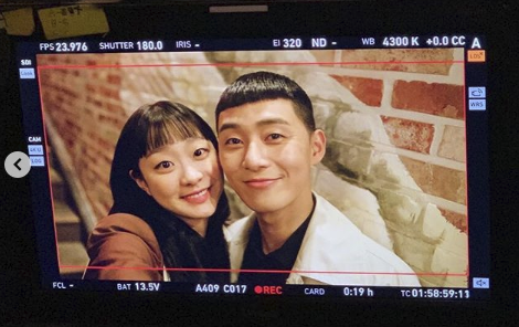 Actor Kim Da-mi left JTBC Itaewon KlathKim Da-mi wrote on his 22nd day in his instagram that Itaewon Klath and Everyone who loves the new Seo-yool Lee is so much Thank You.I will return you to your loving heart and look forward to it in a better way, he said. I was so happy to be with the staff and Actor who had been suffering for a year.Thank you, Seo-yool Lee, he concluded.The photo posted together is the behind-the-scenes cut of the last episode of Itaewon Klath.Kim Da-mi of Joe-yool Lee and Park Seo-joon of Park Roy are holding each other while looking at the river.The back of the two people is cluttered with sight.Another photo shows two clear-cuts of the pair of stares, Roy and Joe-yool Lee.The two are smiling at Camera with their faces close together, and even if they look at it with the Camera monitor, they become happy.Kim Da-mi made his name value with Itaewon Klath following the movie witch. Itaewon Klath ended on the 21st with the beauty of the kind.SNS