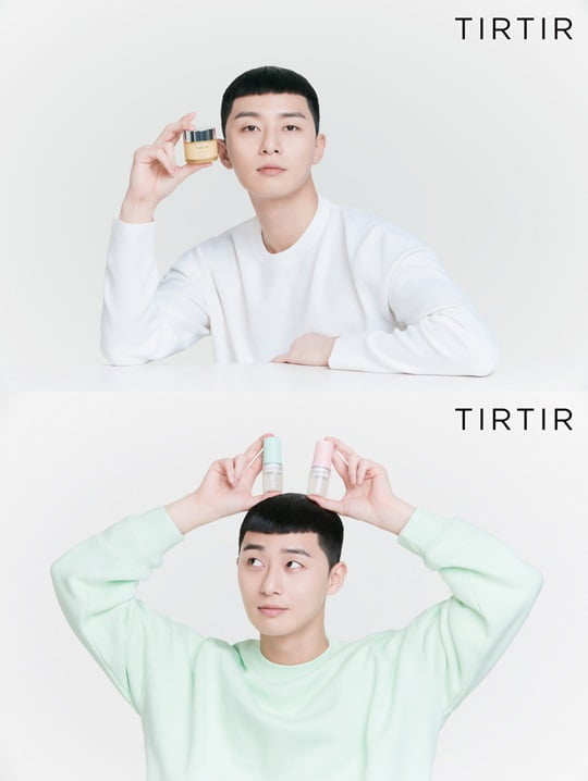 Park Seo-joon has created a casual yet natural charm with the concept of a moist day with spring through advertisement with Beauty brand Tirtir, which is working as a exclusive model.In particular, he has attracted his attention by showing a 180-degree reversal charm with a youthful and warm expression that is different from the charismatic Park in the popular drama JTBC <One Clath>.In addition, with its excellent concept digestion power, it was praised by the staff for perfecting any look from comfortable casual wear to suit, as well as pose and expression that fit the characteristics of each product of Tirtir.In particular, Park Seo-joon is a back door that has always led to a pleasant shooting scene by emitting bright energy with a unique eyeball.The Park Seo-joon photo shoot making film video released this time can be found on the official YouTube channel and official Instagram of Tirty.The Healthy Life Beauty brand Tirtir is a beauty brand that is actively working as a model for Actor Park Seo-joon, who played the role of Park in the dramaJTBC <One Clath>, which was popular with its highest audience rating of more than 16.5% on the 21st.On the other hand, Park Seo-joon made headlines on the 22nd when he revealed his feelings about the end of One Klath on his official Instagram.Park Seo-joon said, Last night, the drink was too sweet. I felt more rewarded by the love and interest of many people who ran for seven months without a mind.I feel that the human Park Seo-joon has grown even more with the new Roy.I am sincerely grateful to all the crew and actors who have once again thought about their beliefs and values ​​in my life. I got a hot response from netizens.The netizens responded that the most popular actor Park Seo-joon, the charm of the pale color Park Seo-joon, the next work is more expected.