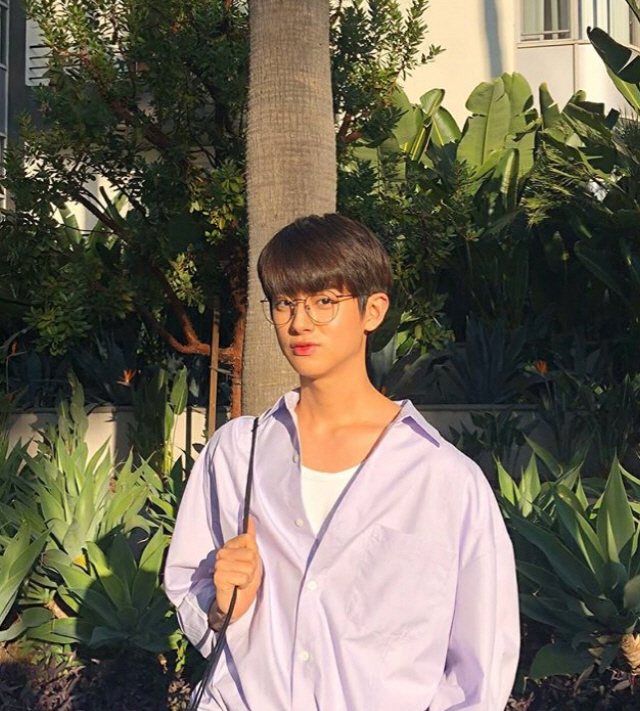 On the 30th, Kim Min-kyu posted several photos of himself revealing his current situation with the sun emoticons on the official Instagram.Kim Min-kyu, wearing a violet shirt and thin-rimmed glasses, caught the attention of fans in a pure but natural atmosphere.Meanwhile, Kim Min-kyu recently confirmed the appearance of the playlist Man and Woman.Kim Min-kyu is the first to take on the role of Chun Nam-wook, who is tearing up the comics in the drama.