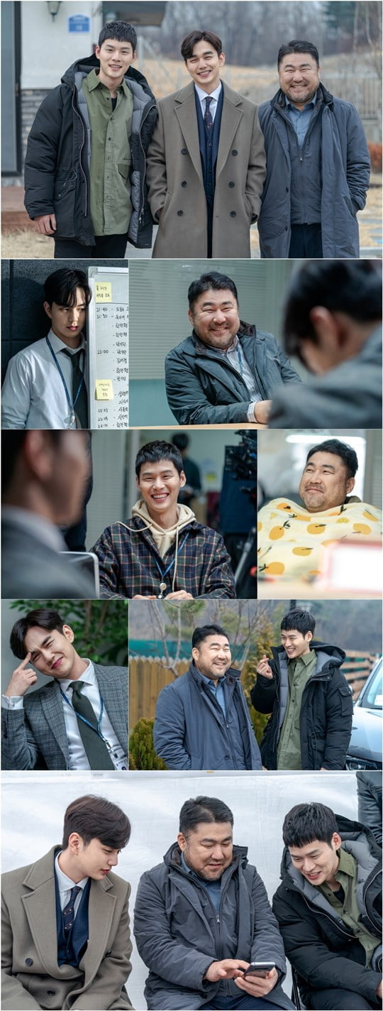 TVN Wednesday-Thursday evening drama Memoir of Warlist released photos of the scene behind the scenes of Yoo Seung-ho, Ko Chang-seok and Yoon Ji-on, which are showing perfect synergy with Camellia Girls today (30th).The warm shooting scene, which vertically raises the honey jam power with extraordinary acting breathing, catches the eye.Memoir of Warlist, which is creating intense suspense with suspicions of tail-biting and new RO WOON characters.In the last broadcast, Dongbaek (Yoo Seung-ho) and Han Sunmi (Lee Se-young) started secret cooperation by sharing the pain and wounds of the past.The provocation of the criminal, who used the past incidents of his parents as if he knew them well, was shocking.The current case was similar to the executive serial killings 20 years ago, and the crisis between camellia and Han Sunmi, which faced a formidable enemy, heightened tensions.Mystery, which makes you sweat in your hands, and the sticky teamwork of the camellia jersey in an urgent event are key elements that add a pleasant smile to viewers to breathe for a while.For the sake of solving the case, the camellia who goes straight and his strong side, the chief of the gyeongtan, Oh Se-hoon.In the behind-the-scenes photo released on the day, the warm chemistry of Yoo Seung-ho, Ko Chang-seok, and Yoon Ji-on, which boast of breathing even if they meet the eyes, is conveyed.The scene where three people resemble even the half-moon eyes of the disarmed that melts viewers is always a friendly.You can get a glimpse of the secret of their strong teamwork in the behind-the-scenes scenes that emit more synergy because they are together.Yoo Seung-ho, who succeeded in Acting transform as a camellia to find the decisive clue of each case with a sharp point based on superpower.I always prepare to shoot seriously in the script stick mode, but with Ko Chang-seok and Yoon Ji-on, the laughter does not leave.As if he knows the past that he can not remember, he puts down the charisma of the day to catch a brutal criminal who boldly leaves a trail on the scene of the murder, and his appearance of a clear smile makes the viewers excited.The playful appearance of Camellia and Children Yoo Seung-ho, Ko Chang-seok, and Yoon Ji-on, which rise vertically in the next picture, also causes clown smiles.Yoo Seung-ho, who plays a joke behind a whiteboard with clues to solve the case.Although he is a Oh Se-hoon and the head of the Dere spectator who helps him while grumbling about a time bomb-like camellia that may explode at any time, the reversal of Ko Chang-seok and Yoon Ji-on, who show a real smile just by seeing each others faces outside the camera, adds warmth.In particular, the Yoon Ji-ons charm manlep pose, which shows a finger heart toward Ko Chang-seok, also causes laughter.Yoo Seung-ho, Ko Chang-seok, and Yoon Ji-on, who are making rich fun with their breath that melts on solid characters.In front of the Mystery incident that I have never seen before, I raise my expectation of what kind of performance the camellia jersey will show.The atmosphere and team play are the best, said Memoir of Warlist.It seems that the sticky teamwork that goes through the passion and eyes of the actors who emit pleasant energy is being conveyed to viewers, he said. The more we dig into the case, the more we fall into the labyrinth.Were going to see the performances of the Camellia Jeers, Yoo Seung-ho, Ko Chang-seok and Yoon Ji-on, which are not easily predictable, he said.On the other hand, tvN Wednesday-Thursday evening drama Memoir of Warlist will be broadcast at 10:50 pm on April 1.