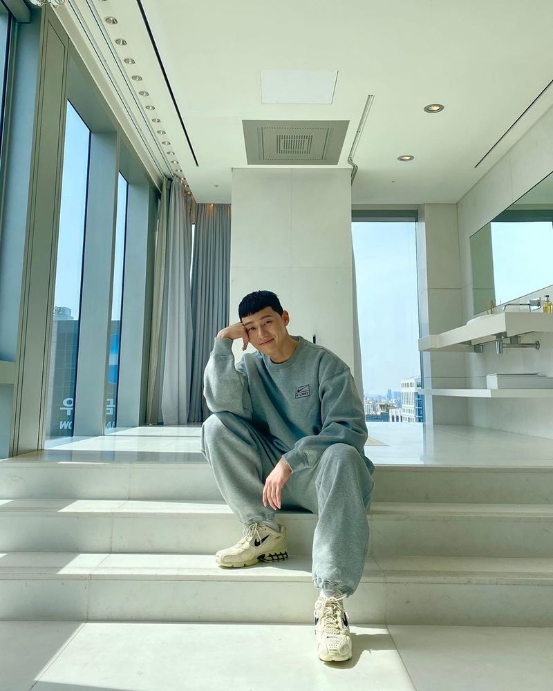 <p>Park Seo-joon and this Fort grew up the night Bristol head boasted.</p><p>Actor Park Seo-joon is 3 29, their Instagram is not this week?This phrase with one picture upload was.</p><p>In the photo, Park Seo-joon is comfortable clothing, as the camera has. He is far from heart-warming visuals fans those were.</p><p>Park Seo-joon is a 3-21 day video for JTBC drama Itaewon, then writein the box new, and this role did</p>