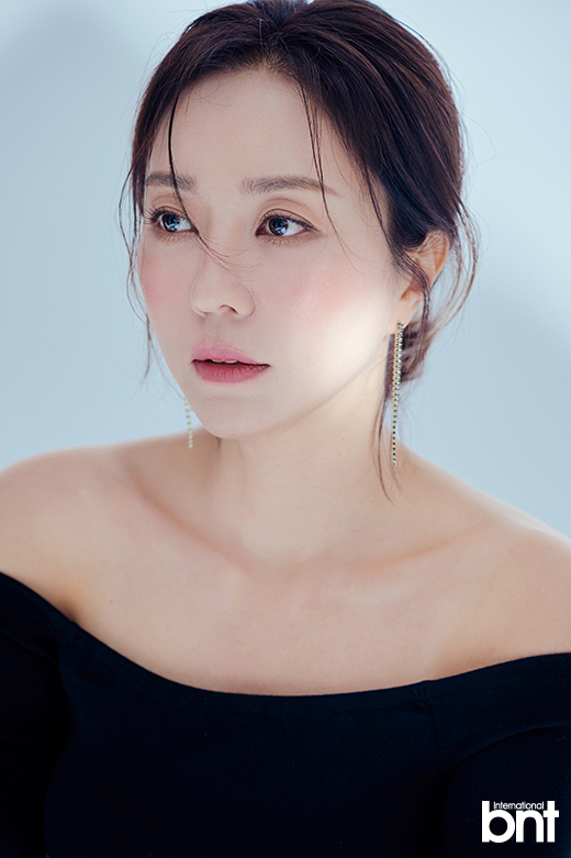 Actor Jo Mi-ryung has spoken out about the Non-marriage Misunderstood.Jo Mi-ryung recently participated in the bnt photo shoot.Jo Mi-ryung, who appeared in MBC Golden Garden and KBS Let me hear your song last year and is currently resting, said, I like to travel when I rest, but now I can not go well because of the situation.Im not bored because I have so much to cook, clean and do at home.When MBNs entertainment program, Flight Girl, was featured in the movie, Choi Soon-i Life became a hot topic, but when asked if he still enjoys life as a Choi Soon-i, Jo Mi-ryung laughed, saying, Its natural.He said that it is better to stay at home unconditionally on a day off, and he likes cooking, has to clean his house, and he has so much to do even if he is at home.He is interested in cooking and famous for his goodness. Recently, he has been eating Pasta often.I accidentally ate Basil pesto Pasta at a restaurant and it was so delicious that I was into eating it.Gambas, potato soup, japchae, and crab soup are often made and eaten.He enjoys his own life, but he is not a non-marriageist.Many people think of themselves as non-marriageism because flying girl means non-marriage is a happy girl, but in fact he wants to marriage.However, when I lived my life, I laughed, saying that I am waiting for the time to think that marriage and childbirth seem to be the will of heaven rather than my will.However, the single life I enjoy now is also enjoying my friends who are marriage.He smiled happily throughout the interview and asked him how to be happy for himself.He thinks about how to be happy, and he tries to calm down and sort things out one by one rather than trying to do hard work at once.It seems to be happy if such hard work disappears one by one.I think it is the best way to organize and forget one by one when there is a bad thing, rather than rushing to say that I should be happy right now.I asked what the difference was between when I enjoyed my life at Yangpyeong station and when I moved to Seouls Apartment.Once I sat at home, I could see the mountains in front of me and I was glad that I was healing without thinking, but now Apartment is showing another Apartment building outside the window.Sometimes he says he misses his life at Yangpyeong station too much.But the house was so big that it was difficult to manage and I think there is a more comfortable part now to live alone.At the part, I can not heal even if I look outside, so nowadays I lie on the living room sofa and watch TV is the best thing to do.When I shot a picture, I asked him how to manage his skin with his slim body and skin.He is annoying and does not really go to the management room or dermatology department. He does not go to the management room and he does home care as hard as he does.He said that he practiced one pack a day with a mask pack containing collagen, and exercises with squats and stretches at home.Now that I have to manage it, I laughed, saying that I am working harder.The memorable works include the 1997 MBC drama Star in My Heart and the 2010 KBS drama The Slave Hunters.Stars in My Heart was so honored because it was the first drama to publicize his name to the public, and I can learn a lot through my seniors, so it is a really good opportunity for me and I think it will remain an unforgettable work until I die.The Slave Hunters initially became angry with the representative of the agency at the time because he did not want to play the role of the mastermind too much.But I was persuaded and I was so happy with the character that I worked hard and the drama was good, and since he was Acting, I was proud of the age of the mother.He could not miss questions about his future plans and aspirations, and he said he would try to make people become actors who are happy to see him when he turns on TV.I do not want to be forgotten by the public, so I want to continue to work.The role I want to play is so fun and fun in the past, and I want to play a charismatic and serious role from now on.When I chose Character, I could feel how deeply he was in love with Acting in his Acting philosophy that I thought about whether I could sympathize with him, above all.hwang hye-jin