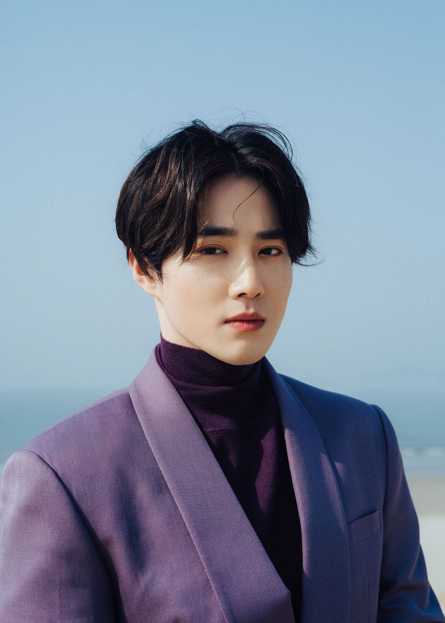 Group EXO Suho releases first Solo albumEXO Suho will release its mini album Self-Portrait at 6 p.m. on the 30th; it is the first time Suho has released the Solo album since debuting to EXO in 2012.Suhos title song for Self-Portrait is Love, Lets Do It.Love, Let is a song of modern rock genre with lyrical melody and warm atmosphere. It is a song that expresses love, but it is not enough and lacking in expressing love, but it contains lyrics that encourage each other to love.Suhos sweet vocals and the performance of the actual band sessions were combined.Also, dreamy acoustic pop song Otu, fond fan song Made in You, rock ballad Starry Night, which expresses longing for lover after separation, Self-Portrait, which feels and remembers the traces of a person who loved in his self-portrait, and healing song, featuring Yunha, For Your Turn You Now), which includes a total of six songs.Suho participated in the songwriting and concept planning of all albums.Suho will be broadcast live on the Naver V-live EXO channel at 8 pm on the 30th to commemorate Solo debut.He will transform into a daily docent, introduce a new album and communicate with fans.=