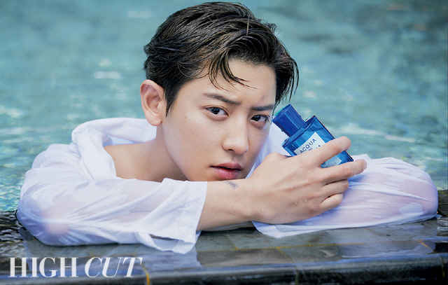 <p>EXO Chanyeol this 4-November 2, issued by Star Style magazine Hycutt throughclean energy said. Chanyeol is the last 1 August in the shooting, even the first Bali visit. Seminyak beach of blue sea and Sky, nature background free travel concept of the pictorial was completed. Balis warm sunshine belongs to Chanyeols look is even more dazzling, his waves like glitter shone. Midday in the hot sun to avoid the move Hotel Indigo Bali Seminyak resort from indoor to outdoor and another look has morphed into. Wooden interior and heavy to fit the cool and mysterious him. Meanwhile, this time Chanyeols pictorial ran Hycutt 261 hotels in Chanyeols film camera in brewed Chapter 23 of work earlyphoto alone with him.</p><p> Slip 9 years car group EXO. Chanyeol in shock to not feel, we asked Now members, with the eyes only look, no eyes to look even each others thoughts enough to know there was one. Fact debut early or practice experience when so long as feel not. And as long as things continue to have been, and continue with his family. This year, without a pause something and are continuing to look forward, of time as flow will go likeand I was. This is personally ALSO, EXO is also the pursuit of the more coolthis expression fits in the group, the more cool people. Time always cool and want to,he explained.</p><p>Three lessons and units of activity or boogeyman romance Doctor Kim Part 2 OST, including solo activities of their own in a Music world increasingly exposed and Chanyeol. EXOs Music and Chanyeols Music is any difference you are asked to EXOs Music this need and right, on stage with a performance when the most luminous if, in my opinion, is Music in any experience or think the same, moment to moment, felt the emotions they capture want to,he explained.</p><p> Forward of Chanyeol is what Hope asked in that other great artists and the most admired part of consistencyis. Over time the nature of the Music less, or that the world will never change that. I also continue to evolve and develop in any area and, it does not lose and want to keep it. So I want to go the way that seemsa few days and still develop too remains much. One foot barely roots as a confectionery company and think you might want to be more greedy, and as if the goals that are on top of it. Want to do things to show the world, there are many chances if you did, this mind also lost not one,he explained.</p><p>Chanyeols pictorial and interview 4, November 2, issued by the magazine Hycutt 261 in the can meet.</p>