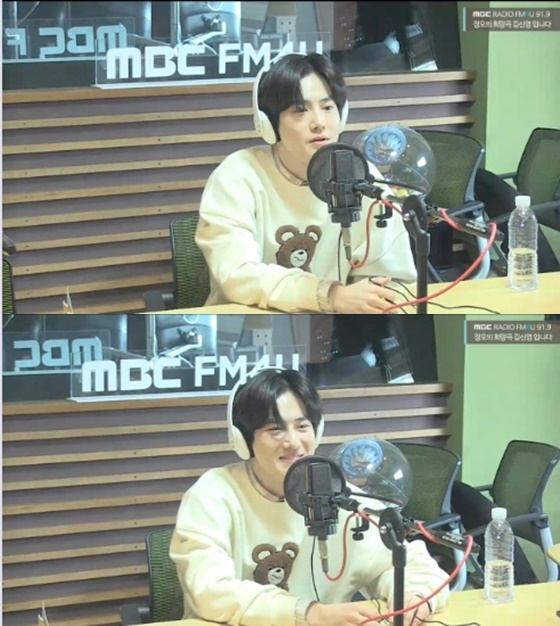 EXO Suho said he is good at opening Wallet to juniors.In MBC FM4U Noons Hope Song Kim Shin-young, which was broadcast on March 31, EXO Suho, who returned to solo song Love, Haja, appeared as a guest.The first solo album was released by EXO guardian and true guardian angel, and the radio was introduced as the first schedule of the Noon Hope Song, Kim Shin-young said.I was in the Noon Hope Song with the members at the time of the EXO Obsession album, and the response was so good, so I came out first, Suho said, smiling.When Kim Shin-young asked, Its already my ninth year of debut, Suho said, Its thirty this year. Time is really fast. I look younger than my debut. I know what you mean.The other members are going backwards, said Suho, right, everyone is getting younger except Sehun. Kim Shin-young said, The other members are going backwards.Choi Seung Hye