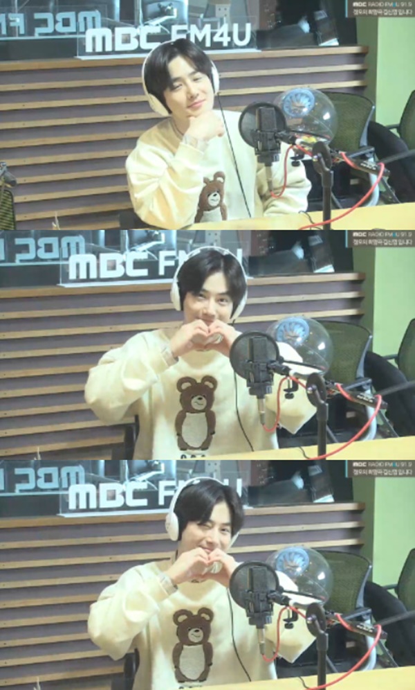 Elf Princess Rane EXO Suho showed well-opened brother aspect.On MBC FM4Us Noons Hope Song Kim Shin-Young (hereinafter referred to as Elf Princess Rane), which was broadcast on the 31st, Suho of the group EXO appeared and talked various stories.DJ Kim Shin-Young asked Suho, Suho is a good wallet opener recognized by EXO members. Do you buy juniors rice well these days?Suho replied, I buy it well for my juniors, and there are many actors among the friends, and I buy it well for the unknown actors.I do not buy it for EXO members, he said honestly. I do not go well to meetings with members. I do not go out with schedules and musical excuses.A month or two ago, I bought a homemade white paper for Park Jihoon, a member of Wanna One, he said. I ate together to fill the protein after exercising.