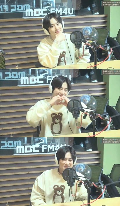 Group EXO Suho mentioned the expectation of Lee Soo-man, the head of the agency, for the Solo album.Suho appeared on MBC FM4U Noons Hope song Kim Shin-Young on the 31st.Suho said, Lee Soo-man came to see the musical I was doing, and he said, I was thrilled when I was close to the real world. When I talked about the Solo album, I said, I know, I am a self-portrait. He said.Kim Shin-Young praised Suho, saying, Did not you finish first?Asked about Second Passion Suho, Suho cited member Chanyeol as saying, Im really working hard, Im on the internet again these days and Im really working hard.On the contrary, Sehun is a member who thinks that he wants to have a little passion. Sehun often says I do not do it when he plays Game.On the other hand, Suho released his first Solo album Self-Portrait on the 30th and started his activities with the title song Love, Hazard.Photo: MBC FM4U Video