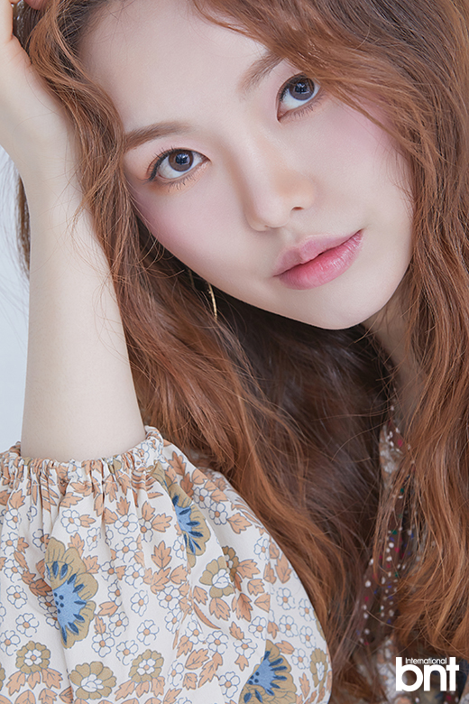 Lily praised the Momoland JooE.Flower lilies with pure white color. Heres a singer who resembles the lilies.Lily, an attractive singer who wants to capture all the colors, although the color is not clear in one color, recently took a picture with bnt.When I built my name, my real name was so common and I did not know what color I had, so I was worried about how to build it.The reason I chose Lily, which means lily, as the name is because any color is painted on white color.Lily, who is planning to work hard in the future, revealing her aspiration to express any color like white, and asking him to look forward to the various colors he will show.He has shown a lot of charms that he does not know his color throughout the filming and interview. I am looking forward to touching the public with what voice and song he will make in the future.In particular, Lily has a history of being a vocal trainer and vocal director of girl group Momoland.Asked about the episode, he said: In fact, there are no special episodes and Momoland member Nancy was so pretty that she was memorable.At the time of training, I was more beautiful than a pretty singer, but I taught hard to be a singer who is good at singing.kim myeong-mi