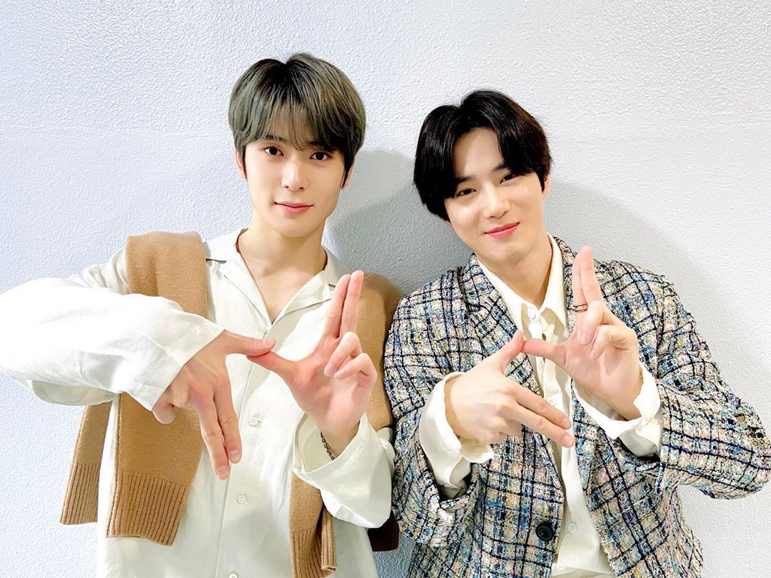 Jaehyun and EXO Suho of NCT 127 showed off their visuals together.On the 5th, NCT 127s official Instagram posted two photos.Both of them in the photo are wearing calm hairstyles and classic costumes.NCT 127 Jaehyun and Suho, who appeared on SBS Inkigayo together on the day, are taking various poses while boasting their warm appearance.Jaehyun added, Suho brother!! Congratulations Solo debut! I will always cheer you up. He once again proved the brilliant loyalty of SM Entertainment.Meanwhile, Jaehyun is currently working as an Inkigayo MC, and Suho recently released his first Solo album Self-Portrait.Photo = NCT 127 Instagram