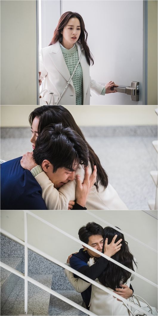 Esporte Clube Bahia, Mama! Lee Gyoo-hyeong storm-wrecked in Kim Tae-hees arms.TVNs Saturday drama Esporte Clube Bahia, Mama! (directed by Yoo Jae-won, playwright Kwon Hye-joo, production studio Dragon and M-I/ hereinafter Habama) on the 10th, the side of the TVNs Saturday drama, Kwon Yuri (Kim Tae-hee) and Lee Gyoo-hyeong, who are hugging each other and wooing each other, It captures and stimulates curiosity.The change of mind of Jo Gang-hwa, who learned the secret of Dead Again, and Choices of Kwon Yuri raise questions.Habama has only four rounds to go. Kwon Yuri is a short time away.On the 49th that Kwon Yuri could live again, he also vowed to quietly ascend to his daughter, Seo Woo (Seo Woojin), in the Dead Again Mission.However, unlike the plan, the plan to leave quietly was a waste as her husband, Cho Gang-hwa, and her best friend, Ko Hyun-jung (Shin Dong-mi), as well as her family, faced each other.In the mischief of God, who did not know whether he was a prize, Kwon Yuri had to face them with guilt because of the time left, while having a happy time with precious people.Especially in the last 12 times, Jo Gang-hwa was transformed into a decisive change when he learned about the Dead Again secret of Kwon Yuri.Kwon Yuri, who had been a ghost for five years, found out that he was watching the whole process of regaining happiness.Cho Gang-hwa, who has already established a new family with Oh Min-jung (the high priest), has been struggling with the return car.Cho Kang-hwa could not make any decision to not hurt everyone between Kwon Yuri, who had to leave without even holding his daughter in his arms, and Oh Min-jung, who opened his mind without knowing his identity.However, as he faced the secret of Dead Again by Kwon Yuri and learned that his daughter, Seo Woo, was being pursued by a female exorcist (Yang Kyung Won), he was also predicted to change.In the meantime, the images of Kwon Yuri and Cho Gang-hwa in the public photos raise questions: Kwon Yuri, who is hugging and hugging her like a soothing group.It is interesting to see Jo Gang-hwa, who hugs such a car Kwon Yuri.Kwon Yuri, who has been trying to understand the sincerity of Jo Kang-hwa and Oh Min-jung, who have been pouring out the emotions that have been endured in the meantime.It raises the curiosity of those who see how the two will lean on each other for the first time and exchange emotions.As Jo Gang-hwa learned about the secret of Dead Again of Kwon Yuri, the curiosity of viewers reached its peak.This weeks 13th episode will bring about a big change in the relationship between Kwon Yuri, Cho Gang-hwa and Oh Min-jung. The Dead Again mission is heading for the end of the 49th.It is noteworthy how the change of Jo Gang-hwa, who learned the time of Kwon Yuri, who would have been lonely alone, will affect his Dead Again mission and Choices of life and death.The death Again life of Kwon Yuri is catastrophic, said the production team of Esporte Clube Bahia, Mama!We need to see how the stormy new changes will lead to Kwon Yuris Dead Again mission, and watch his Choices through.High Esporte Clube Bahia, Mama! The 13th will be broadcast at 9 pm on the 11th.
