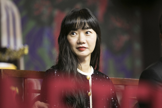 Actor Bae Doonas agency, Sad Star Entertainment, said on December 13, Bae Doona is positively reviewing the appearance of Netflix original series Goyos Sea.Goyos Sea tells the story of elite members who go to the research base abandoned on the moon to retrieve a questionable sample in the background of the future earth, which is lacking in water and food due to global desertification.Bae Doona was offered the role of an elite deputy going to investigate a research base abandoned in the moon in the play.This work is a series of short films of the same name directed by Choi Hang-yong, who was noticed at the 13th Missen Short Film Festival. Jung Woo-sung participated as a producer.Park Eun-kyo, who wrote Mother, took on the scenario.Bae Doona has been active in Kingdom 2 recently released on Netflix and is currently filming TVNs new drama Secrets Forest 2.