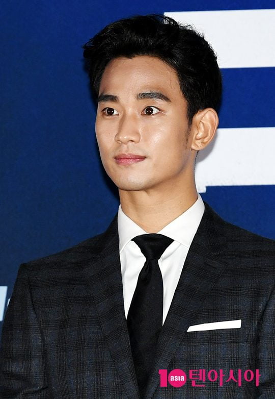 Actors, who led the popularity of Korean wave Drama, returns to the house theater in a row.Attention is focused on the welcome return news from Actor Lee Min-ho and Kim Soo-hyun, who are returning from a long hiatus, to Park Hae-jin, who is expecting from successive activities.Lee Min-ho, who hit Lee Min-ho, SBS The King: The Lord of Eternity on April 17, first broadcasts of Man over Flowers and Heirs and Legend of the Blue Sea today (17th), meets with viewers in about three years through SBS gilt drama The King: The Lord of Eternity (hereinafter referred to as The King).The King is a fantasy romance drama drawn by Yi Gwa (Lee Min-ho), the Emperor of Korean Empire, who wants to close the door () of the dimension, and Jung Tae-eul (Kim Go-eun), a Korean detective who wants to protect someones life, people, and love, through cooperation between the two worlds.Lee Min-ho is an actor who plays the Korean Empire emperor, and is an outstanding figure in coordination, horseback riding, and mathematics.Lee Min-ho will show off his colorful charm and deepened masculine beauty as this work is his first return after military service. Especially, The King is a reunited topic of Kim Eung-soo, who wrote Mr. Sean Shine, Dokkaebi and Dawn of the Sun .The two men showed fantastic breathing through heirs in 2013, so they are raising expectations that they will be able to raise syndrome in this work.Park Hae-jin, MBC The Internet The first broadcast in May, Actor Park Hae-jin will return to MBCs new tree drama The Internet next month.After KBS Drama Forrest, which ended in March, it plans to accelerate the hot day with the return of about two months.The International is an office comedy depicting the exciting revenge of a man who has the worst workplace boss as a subordinate.Park Hae-jin in the play is a person who has been promoted to the manager after leaving the company after meeting the heinous boss and the Intern days.Park Hae-jin, who showed romance in the previous work, is challenging comic acting this time and plans to create deep sympathy through the story of real work.Especially, there is a lot of interest in breathing with Actor Kim Eung-soo.Hallyu stars, April ~ June Korean wave drama, which has been stagnant in a row, will spring again?