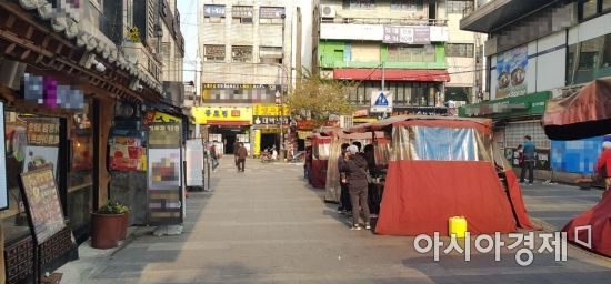 16일 오후 서울 종로구 일대. 이날 만난 자영업자들은 경제 활성화를 입을 모아 당부했다. 사진=김연주 인턴기자 yeonju1853@asiae.co.kr