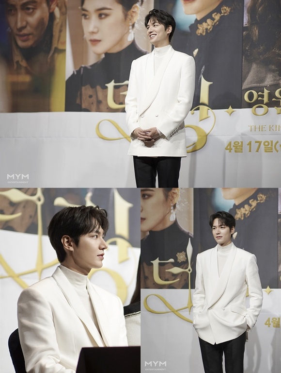 The top-anticipated movie The King: Monarch of Eternity was first broadcast on the 17th of this year, and the behind-the-scenes cut of Actor Lee Min-ho is being released, raising viewers desire to use the homeroom.Lee Min-ho returns to the audience with Korean Empire Empire Emperor after three yearsMYM Entertainment, a subsidiary company, unveiled Lee Min-hos production presentation behind-the-scenes cut through Navers official post prior to the first broadcast of The King: Monarch of Eternity and stimulated expectations for this broadcast.The King: Monarch of Eternity (hereinafter the King) is a science department that tries to close the door (the door) of the dimension, and a Korean Empire Empire Emperor Egon (Lee Min-ho) and a door department that tries to protect someones life, people, and love. It is a fantasy romance that draws through cooperation across the world.Lee Min-ho and Kim Go-eun, both visual and acting skills, as well as Kim Eun-sook, one of South Koreas best writers, Baek Sang-hoon, director of Sun Generation, and director Jung Ji-hyun of WWW,The King: Monarch of Eternity was Lee Min-hos first selection after being discharged, which had earlier generated a lot of talk.Lee Min-ho has been playing the Korean Empire Empire Empire and Igon in 2020 in The King and has already been hotter than ever before, foreshadowing the mature Acting transform.Lee is a Korean Empire three major emperor, and is also an excellent figure in the appearance of a beautiful appearance, a graceful figure, and a perfect Monarch man who combines calm personality with a literary work.Lee Min-ho, who is armed with a thicker masculine beauty, is expected to have mature acting power along with the charm of Lee Min-ho.In April, the reason why The King is so interested in the pouring of various dramas is by far the reunion of Kim Eun-sook and Lee Min-ho.Kim Eun-sook is a hit-making maker who hits the syndrome every Dramam, writing Mr. Sunshine, Dawn of the Sun and Dokkaebi.Lee Min-ho also hit the Korean Wave with a high-quality acting ability for each film, such as Legend of the Blue Sea, Heirs, City Hunter, and Boys Over Flowers.As the romance teams that have already shown fantastic breaths with the heirs have reunited, it is considered to be the most anticipated work of the year.New chemistry from Lee Min-ho and Kim Go-eun is also a promising point.Lee Min-ho has been proud of his popularity as Roko King, which has been giving the audience a thrilling romance with perfect breathing with South Korea representative actresses.In The King, Kim Go-eun and his previous couple Kim Kim Kim are doubling their excitement with visuals such as fairy tales.Lee Min-ho and Kim Go-eun, who transformed the Korean Empire Empire Empire Egon and the South Korea Homicide Detective, further heighten the expectation of parallel world fantasy romance.Lee Min-ho, who has led the box office craze for each work that appears, is interested in whether he will revive another Legend through The King.The King: Monarch of Eternity premieres on Thursday.