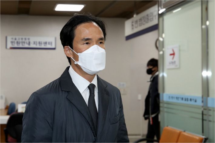 뒷돈 이미지