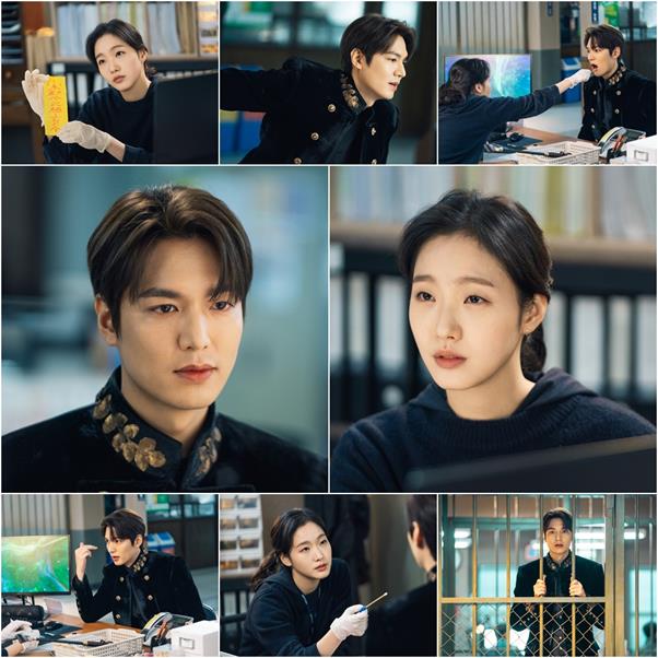 The King - Eternal Monarch Lee Min-ho Kim Go-eun, unimaginable second face-to-face Feeling big bang After the intense first meeting between The King - Eternal Monarch Lee Min-ho and Kim Go-eun, they will show the scene of the Feeling explosion between the Tang and the Judol.In the last episode of SBSs new gilt drama The King - Eternal Monarch, Lee Min-ho, who became the third emperor of the Korean Empire as a night of reverse mockery at the age of 8, met the Korean detective Jung Tae-eul (Kim Go-eun), a woman in the ID card dropped by a man of question that day, 25 years later.In particular, Lee Gon, who faced Jeong Tae in Korea beyond the Parallel World, hugged fiercely and gave a Simkung ending, raising expectations.Lee Min-ho and Kim Go-eun will face each other for the second time in the Korean police station on the 18th.The scene where the emperor Lee Gon and the criminal Jung Tae who were brought to the Korean police station in the drama conduct the identity investigation.Despite being brought in, Igon cast a dignified and dignified emperor, and Jeong Tae-eul consistently explodes the creaking Feeling in a steady manner.Moreover, as Lee Gon, who has been suffering from humiliation for the first time in his life due to his attempt to break his arms, has been wondering about the future of Igon, who has been in crisis since the first day he came to Korea beyond the parallel world.Lee Min-ho and Kim Go-euns Tikitaka Crash Site was filmed in a studio in Yongin, Gyeonggi Province in February.Lee Min-ho and Kim Go-eun, who entered the filming scene with their usual lively smiles, read the script together before shooting and carefully adjusted the tone of the ambassador.The two of them led the staff to the response of the staff by showing the realistic performance of the performance as well as the flow of the ambassadors that quickly come and go like Ping Pong.In addition to that, Lee Min-ho unfolded the adverb with a realistic expression in the scene where Jung Tae-eul broke the arm of Lee.Lee Min-ho and Kim Go-eun are completing a fairy tale of parallel world romance on the other hand of the Korean Empire and the Korean government, said the producer, Hua Andam Pictures. I hope you will watch how the two people who have been excited by the first intense hug in the last one will melt into each other through this broadcast.Meanwhile, SBS The King - Monarch of Eternity, which is composed of 16 episodes, will be broadcast at 10 pm on the 18th.
