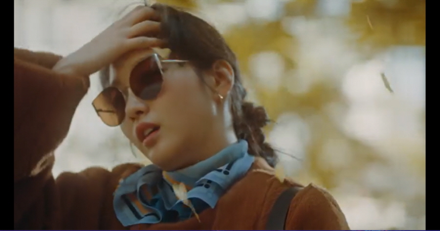 Weve been hit by double-digit ratings from the first broadcast!The King - Monarch of Eternity has been thrilled about World Fantasy Romance, and predicted the operation of Gat Eun Sook Power.SBSs new drama The King - Monarch of Eternity (playplayplay by Kim Eun-sook/directed Baek Sang-hoon, and Jeong Ji-hyun/produced Hwa-An-Dam Pictures), which was first broadcast on the 17th, overwhelmed the house theater with a series of moves that broke double-digit ratings from the first broadcast.According to Nielsen Korea, the audience rating research institute, The King - Eternal Monarch once achieved 11.4% of the first part and 12.9% of the second part in the metropolitan area, ranking first in the same time zone of all channels.The 2049 ratings, which are the main indicators of advertising officials, also recorded 6.8%, breaking the record of the past SBS Golden Earth Drama once, soaring to 14% of the highest audience rating (based on Part 2), proving the topicality of Kim Eun-sook table Drama.The King-Eternal Monarch was divided into two parts, one of which was the half-brother of the Korean Empire Emperor Lee Ho (principal), and the eldest father of Lee Min-ho, Lee Jung-jin, who was trying to take up the two worlds He started with the opening of the Worlds Door.25 years later, the Korean Empire Emperor Egon, who had half of the man-pa-sik, came to South Korea beyond parallel world, and had a fateful meeting with the woman in the ID card dropped by the questionable man who appeared on the night of the reverse mother 25 years ago, Kim Go-eun, I gave it to him.Above all, Kim Eun-sook, the author of Korean storytelling, has completed a new story and a full-fledged narrative that makes it impossible to keep an eye on the first time through World Fantasy Romance that can not even be imagined.In addition, Baek Sang-hoon and director Jung Ji-hyun showed a sensational and spectacular visual beauty with delicate and sophisticated production power, and predicted a surprisingly ecstatic drama.Especially, Reliable and Viewing Actors such as Lee Min-ho - Kim Go-eun - Udohwan - Kim Kyung-nam - Jung Eun-chae - Lee Jung-jin inspired each character with lively vitality and transformed into an extraordinary acting.Lee Min-ho, who was crowned the third emperor of Korean Empire at the age of eight due to his inverse, expressed the perfect Monarch that combines Bings graceful figure, noble character, and civility.Lee Min-ho announced the successful return to the home theater, exploding a variety of charms, from charisma as an emperor to the pity for the wounds left deep in his heart, to the daringness of pranks towards a reliable contrast (Udohwan).Kim Go-eun showed fresh charm with realistic hot-rolled performance that was mixed with South Korea homicide group Detective, Jung Tae-eun.Kim Go-eun, who first appeared in a girl crush, pulled down the suspect and showed off his driving, and he painted a colorful back-up kick and a natural delicacy with a natural expression.Udohwan, who transformed into the captain of the Imperial Guard, added a chewy richness to the charm of a heavy man in the escort of the day, and the romance created by the loyalty of the sunflower toward the emperor.Kim Kyung-nam, who gave a blunt charisma to South Koreas strong 3rd team Detective Kang Shin-jae, focused his attention on the toughness of catching criminals at once and the character of Dere toward Jung Tae in a cynical expressionless expression.Jung Eun-chae made a strong impression by sophisticatedly digesting the role of the youngest and first female prime minister of Korean Empire, who was united with red desire.Lee Jung-jin also shows the best Billen in The King - Eternal Monarch, the Korean Empire goldsmith, who stabbed his half brother with a knife, and the Black Aura, which takes the same face as himself in South Korea at once, I did.On the other hand, in the ending, the Korean Empire emperor Egon arrived in South Korea beyond parallel World and found a South Korea Detective state.Lee, who came to Gwanghwamun through the Tangganjiji in Maximus from Korean Empire, witnessed a Detective situation that restrained him.Im finally looking at you, said Igon, who looked shocked.I hugged him, saying, I am a lieutenant. He opened his eyes as if he were embarrassed and made me wonder about the relationship between the two in the future.After the broadcast, viewers said, The ending jackpot! I will keep turning!, Get Eun Sook!Classes are different! , Life Drama is confirmed , This Drama is crazy! , The King - Monarch of Eternity, as a fixed pick! , How do you wait until tomorrow and so on.Meanwhile, SBSs new Golden Earth Drama The King - Monarch of Eternity will air at 10 p.m. on the 18th (tonight).iMBC  SBS Screen Capture