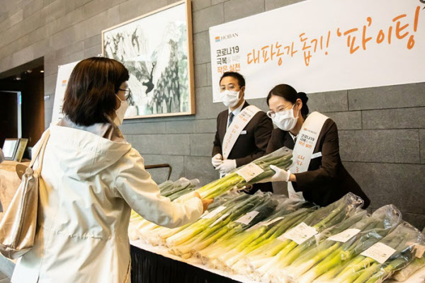 호반 이미지