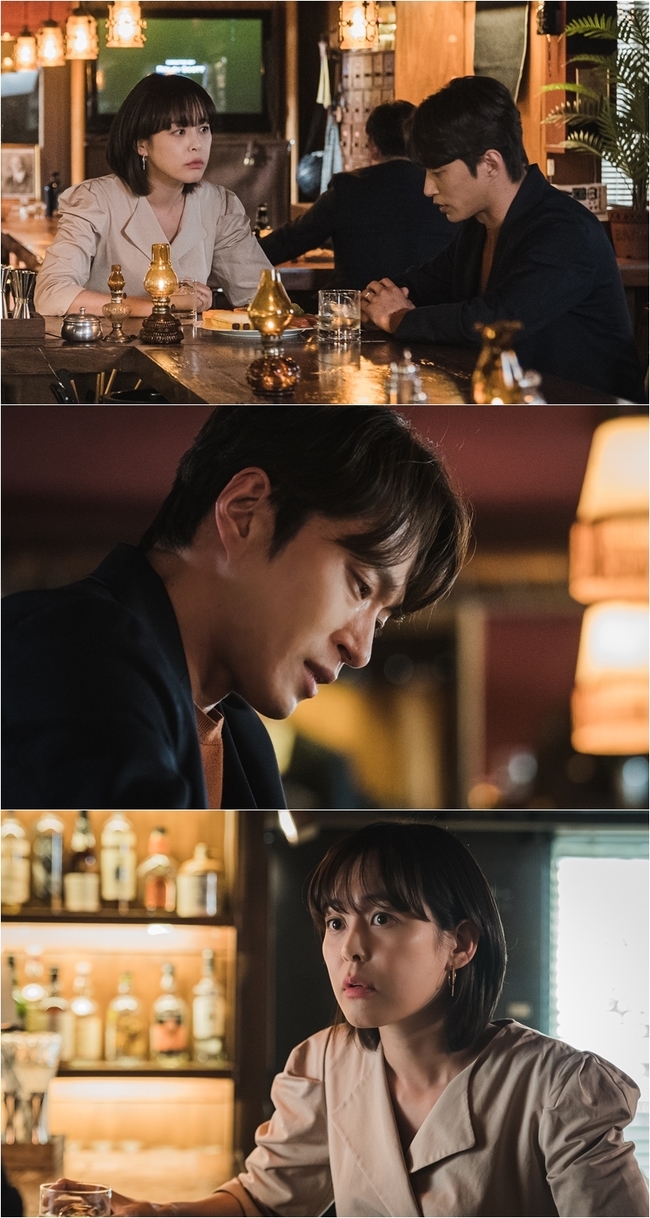 Kim Sung-kyus drunken fever has been capturedTVNs monthly drama Van Eui-ban (played by Lee Sook-yeon/directed by Lee Sang-yeop) unveiled the scene stills of Lee Ha-na (played by Moon Soon-ho) and Kim Sung-kyu (played by Kang In-wook), who sat opposite each other in a bar, ahead of the 9th broadcast on April 20.In the last broadcast, In-wook escaped from a severe slump with the help of Sunho and started playing the piano again.Since then, In-wook has opened his mind tightly closed to Sunho, while Sunho has begun to wonder what feelings he would feel if he was with In-wook all day long.I am curious about how the relationship between the two will change.Among them, the stills are showing the masterpieces of Lee Ha-na and Kim Sung-kyu.Kim Sung-kyu, who is drunk and contemplative, and Lee Ha-nas worried eyes looking at him concentrate attention.And then Kim Sung-kyu pours tears and causes tearing, and his look of a struggle somewhere makes the viewers feel the best.I see this and I catch my eye with my eyes wide and hardened. I wonder why Kim Sung-kyu was so hot in front of this one.minjee Lee