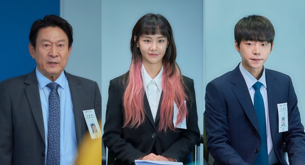 The International has released the new three-person Kim Eung-soo, Han Ji-eun, and Noh Jong-hyuns steel that shook the mentality of boss Park Hae-jin.MBC The Internet side raised the expectation of the drama by releasing the steel of The Internet Kim Eung-soo, Han Ji-eun and No Jong-hyun, which shook the marketing sales team of the food in the drama on the 20th.Lee Man-sik (Kim Eung-soo), who was named after a company that devoted his youth, is the boss of the company that he has been harassed by the former Park Hae-jin in the food that he has entered into the senior The Internet.It is a meeting to summon the black history that has been forgotten for a while, and it foresaw the exciting development between the two.The Intern Italian, who eats snacks when stressed or concentrated, represents the unstable psychology of early social students with passion mansour and emotional ups and downs.Joo Yoon-soo (No Jong-hyun), the third in the food industry, is a frustrating sweet potato character who has excellent information about food as a whole but has no attachment and does not fit well with the organization.It is expected that he will be able to draw a process of changing with his motives,The International is a drama about the change of the mans exciting pack, which is the worst of the loan manager as a subordinate.