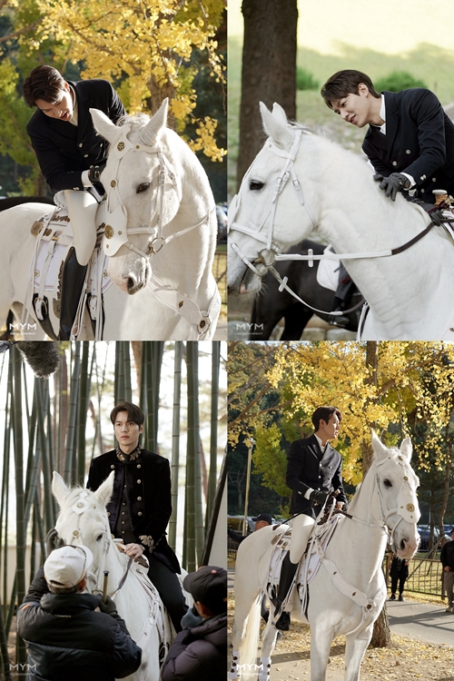 Actor Lee Min-ho boasted a Prince visual on the real edition white horse.Lee Min-hos agency MYM Entertainments official Instagram account posted a picture and article on the 21st.The post said, This time, I am a riding terminator with excellent athleticism! This is the Emperor riding FLEX.In the photo released, Lee Min-ho, who is in a white horse, stares somewhere with a dignified expression, fully digesting the emperors role in The King.Especially Lee Min-hos brilliant beauty and long limbs captivated the fans.Meanwhile, Lee Min-ho plays the role of Emperor Lee Gon in the popular SBS drama The King: The Monarch of Eternity.