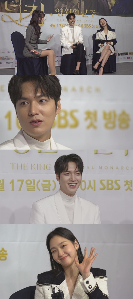Lee Min-ho and Kim Go-eun reveal satisfaction with each others castingOn the 22nd, SBS Full Entertainment Midnight meets Actor Lee Min-ho and Kim Go-eun, the protagonists of The King.On the 17th, SBSs new gilt drama The King: The Lord of Eternity recorded an amazing audience rating of 11.4% from the first broadcast, ranking first in the same time zone of all channels.Lee Min-ho, who returned to the home theater after about three years through The King, played the role of Emperor Igon of Korean Empire.Asked what he had learned for the character, Lee Min-ho replied that he had worked hard on rowing and riding.Lee Min-ho, who was reborn as a perfect emperor by showing his horse riding skills and directing the scene of adjustment thanks to his sincere efforts.But Lee Min-ho added that being an emperor is not actually a preparation.Lee Min-ho laughed at the scene with his witty gesture, saying, I just have to admit this for the day, and I am the emperor himself.Also, Lee Min-ho has revealed an extraordinary affection for partner Mal Maxi Iglesias.Lee Min-ho said Maxi Iglesias eats my favorite candy well, and that when the filming is over, I have shared one, one horse, like this.In fact, Lee Min-ho faced Maxi Iglesias and asked him to remember his brother, and Maxi Iglesias showed a proactive behavior that approached Lee Min-ho, who was filming because he followed Lee Min-ho too well.Kim Go-eun of South Koreas Detective Jeong Tae, who met Igon in parallel World.When asked about his first role as Detective, Kim Go-eun left a unique feeling that it was good to handcuff someone.Kim Go-eun, who has been mainly chased for the time being, has transformed into a wonderful Detective that overpowers suspects in The King.Kim Go-eun said, It is very cool to go after and handcuff and drag it.The King is a new work by Kim Eun-sook writer who believes and sees it.In addition, Lee Min-ho was loved by heirs and Kim Go-eun was loved by Kim Eun-sooks works in Dokkaebi, so the expectation of viewers was added.Lee Min-ho said, I thought Kim Go-eun was a very attractive actor, and in fact he was the most interested actor of his peers.Kim Go-eun also said, It was so good, and said that he was Kim Tan-line, played by Lee Min-ho in heirs.Drama The King: Lord of Eternity depicts the story of a fictional space crossing the two worlds of Korean Empire and South Korea.The two main characters of fantasy romance, Lee Min-ho and Kim Go-eun, who are expected to develop further, can be seen at 8:55 pm on the 22nd at Midnight.endPhoto = SBS