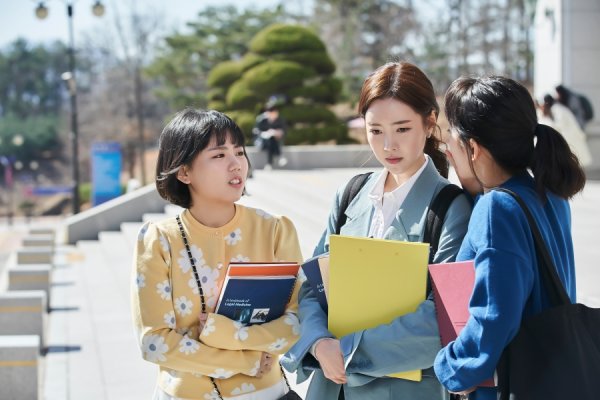 The new fate of Jang Ki-yong, Jin Se-yeon, and Lee Soo-hyuk in Born Again begins.In the KBS 2TV monthly drama Born Again, which captivated viewers with an exciting development that connects past and present life, it predicted the full-scale reincarnation story of Jang Ki-yong, Jin Se-yeon and Lee Soo-hyuk.In the previous broadcast, the mismatched relationship between Gong Yo (Jang Ki-yong), Jung Ha-eun (Jin Se-yeon), and Lee Soo-hyuk made viewers feel heartbroken.Jeong Ha-eun and Cha Hyung-bin, who tried to build a couples kite over the difficulty of heart disease, as well as Gong Yoo, who found a reason to live thanks to her, eventually doubled their sadness and regret.Therefore, the attention is focused on the reincarnation of the three people who have ended with evil.Three men and women who lived in the 1980s were reborn as elite medical student Chun Jong-beom (Jang Ki-yong), bone autopsy specialist Jung Sa-bin (Jin Se-yeon), and prosecutor Kim Soo-hyuk (Lee Soo-hyuk), which is raising expectations for what narrative they will build in the future.In the public photos, the three men and women who encountered in the present life are attracted to the eye, erasing all the traces of the past.In particular, Cha Hyung Bin died in the hands of Gong Yoo, and Gong Yoo pointed himself at the gun of Cha Hyung Bin, and the two men who were destroyed by a woman made a mystery about how they were reincarnated after 30 years and were confronted again.So far, the three have no idea what happened to them more than 30 years ago.Viewers are paying attention to the relationship that the three people will build up in their present life, adding to various speculations.As such, Born Again is a combination of suspense and melodies, and it is announcing the birth of a drama that is hard to take a moment off.In addition to the fun to watch, the excitement of predicting the story adds to the excitement and makes you wait for the next episode.On the other hand, KBS 2TV Wall Street drama Born Again, a reincarnation mystery depicting the fate and resurrection of three men and women who are intertwined with two lives, is broadcast every Monday and Tuesday at 10 pm.Photo Offering: UFO Productions, Monster Union