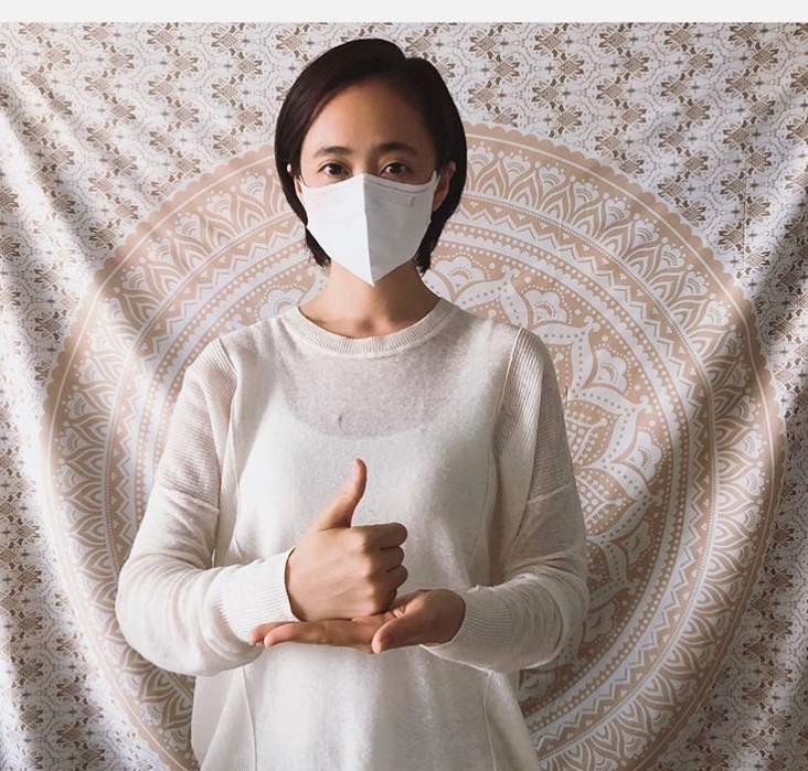 Kim Min-jung posted a Hashtag on his instagram on the 23rd, Thanks to # # medical staff # thanks to us all # Thank you # Thank you # Lindsey Vonn.We all have a little more Cheer up, we all have a little more consideration, a little more youve got to get along, he added, releasing a picture.The photo shows Kim Min-jung, who took a Be move with respect and pride for the medical staff.On the other hand, Lindsey Vonn is a national participation type Cheering relay campaign that puts Be motion photos and videos, which means respect and pride in social network services, with three Hashtags such as campaign, # .In addition to Kim Min-jung, Actor Park Hae-jin and singer BoA also participated in this campaign, which started on the 16th.