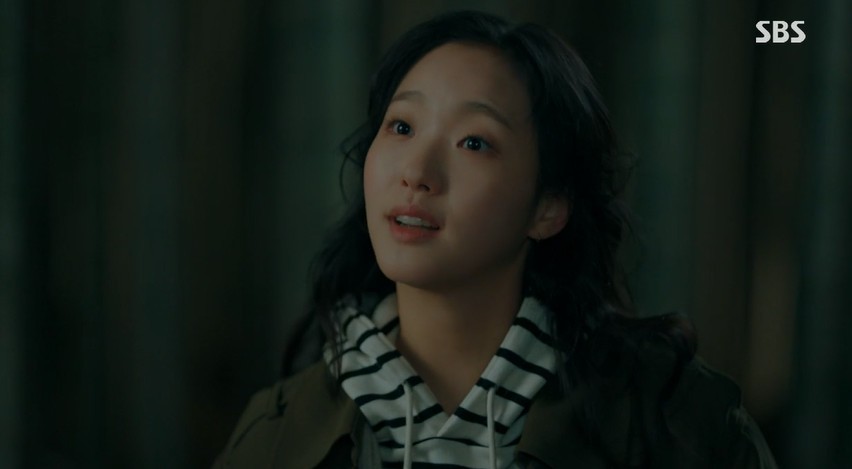 Lee Min-ho went back to the Korean Empire beyond the door of dimension; Kim Go-eun was confused to realize the absence of such Lee Min-ho.On SBSs The King: Lord of Eternity, which aired on the 24th, the life separation of Lee Min-ho and Kim Go-eun was drawn.While Lee failed to find the door to the Korean Empire, Tae-il expressed his anger, saying, Are you free? Are you bored?Lee said, I needed to check once, but it was good to have you in the lead. Tae-eul lamented, What am I doing in my past life and talking like this?Listen to me, and by tomorrow, the NPS will have DNA results.Fortunately, it would be nice to find an ointment, but even if I can not find it, I can help you here. However, Lee said, Even if I am looking for a person who is abducted by a sudden death, I am not my family. He also said, I lost Lee Ho (Kwon Yul-min) because of his inability to do so.As Lee Gon disappeared, the representatives of Korean Empire, including Roh Sang-gung (Kim Young-ok), suffered from a long-standing outbreak, which led to the speculation that Lee Gon was suffering from illness.The worse, Roh Sang-gung ordered Cho Young (Woo Do-hwan) to investigate Tae-eul.Cho Young said that he had already searched all the databases, but Tae-il did not exist. The date of his ID card is strange and it is likely to be forgery.Im afraid shes not here, he said, at the palace, which he was worried about, but shes gone.Shes never your style, and she wont talk to you.On the same day, he was found to be a person who does not exist in Korea. The police officer who conducted the test said that he would not see such a case.Taeul also asked the marathon for Maximus, but the marathon could not confirm the theft, he said. Maximus is a precious breed that can not be seen in Korea.In the end, Tae-eul went back to Igon and asked, Did you really come from another World? Who can cross the door?Its still a hypothesis, but theres a chance theres one more person besides me, Lee said. He is a Baro-in-the-role Irim (Lee Jung-jin).But he repeatedly proposed to the court that the imperial family should be a member of the family, and Tae-eul said, You have to know that. I hit you, right? It will become a disease.But he didnt answer the question, Who am I? and added that he had missed his mother for twenty-five years.The miracle that Igon experienced on this day is that Worlds time stopped except for him. Igon immediately informed Tae-il of this fact, but Tae-il said, Why time stops.Youre going to get weirder? Igon said, Its like a side effect that crossed the door. He said he saw something beautiful.In the wake of the attack of an old classmate who had become a gangster, Lee Gon helped him. I am the emperor of my country, Lee said, and I am going back to the Korean Empire.Ive been gone too long, she said calmly, not knowing how to go, but because I didnt want to go.At the end of the drama, Igon, who returned to Korean Empire through the door of the dimension, and the appearance of his confused feeling and confused, were drawn and raised questions about the development.