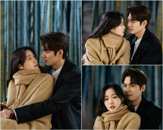 Fateful romance beyond the thrill!The King - Eternal Monarch Lee Min-ho and Kim Go-eun showed a brilliant Fantasy Romance with a Back Hug to Shot with a watercolor light.SBS gilt drama The King - Monarch of Eternity (played by Kim Eun-sook/directed by Baek Sang-hoon, and Jeong Ji-hyun/produced by Hwa-An-dam Pictures) is a science and engineering type Korean Empire emperor Lee Gon who tries to close the door () and a text-type South Korea detective Jeong Tae-eul who tries to protect someones life, people and love. It is a parallel World fantasy romance drawn through coordination across the ld.Korean Empire and South Korea are attracting viewers by unfolding a story about fateful love that crosses two coexisting worlds.Above all, Lee Min-ho, who realized that the key to the door of dimension that could cross the parallel world in the last three episodes, decided to go back to Korean Empire and focused his attention on South Korea with Kim Go-eun.Lee Min-ho and Kim Go-eun are facing each other and are in the forest together with super close-up moments are being caught and raising expectations.In the drama, Igon and Jung Tae are sitting close to each other as if their lips are touching.While Lee is sending a gentle smile and a gentle look toward Jung Tae, Jung Tae is making a surprised look.Two people in the fantastic aura set in the bamboo forest are making the hearts of those who see whether they will start a destiny romance that goes beyond excitement.Lee Min-ho and Kim Go-euns Destiny Two Shots were filmed in a bamboo forest in Busan in March.Lee Min-ho and Kim Go-eun have expressed some tension in preparing for this meaningful scene that must convey trembling and excitement at the same time against the fate of being swept away.They were seriously prepared to shoot, carefully reviewing the script with their heads together.Despite the fact that they had to convey the feelings of Lee and Jeong Tae only with their eyes and expressions, the two expressed their throbbing hearts and presented a magical romance atmosphere to the scene.The production company, Hwadam Pictures, said, Lee Min-ho and Kim Go-eun are sincere actors who are discussing to play the emotional line of the character. In the 4th Monarch of the King - Eternity to be broadcast today, I ask for your help.On the other hand, the 4th SBS The King - Eternal Monarch, which is composed of 16 episodes, will be broadcast at 10 pm on the 25th (tonight).