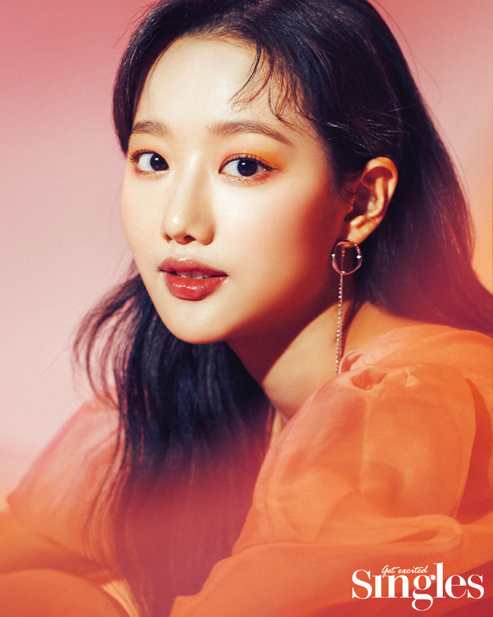 더에이프릴 이미지