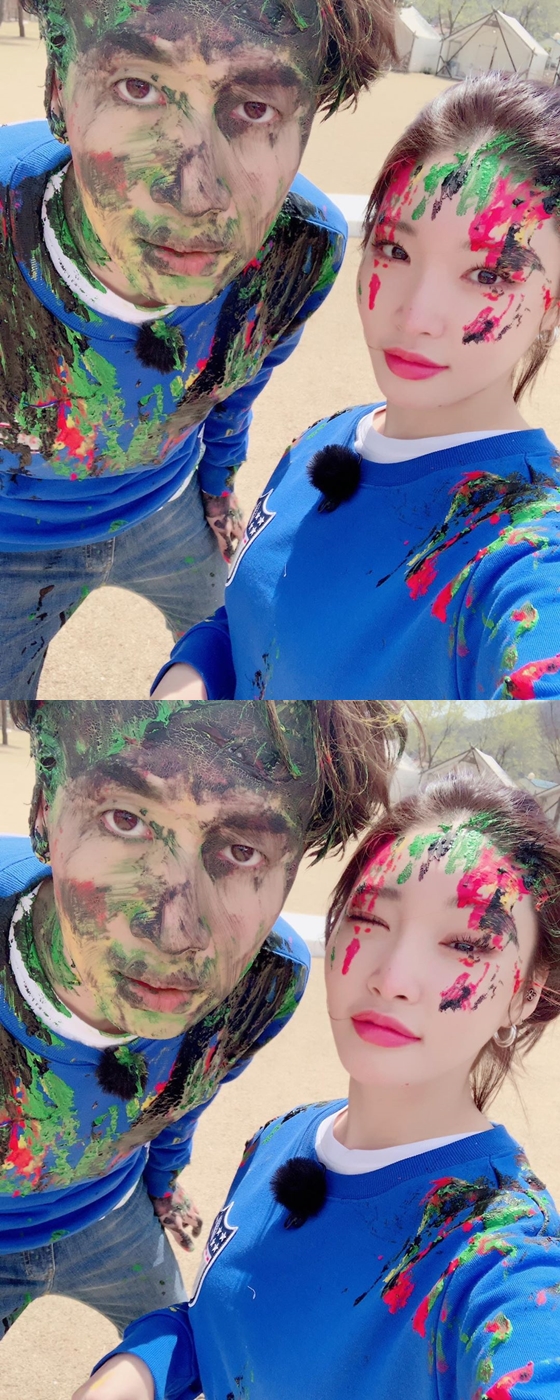 Chungha posted two photos on the official Instagram on the 26th with a short #Running Man #Lee Kwang-soo.In the public photos, SBS entertainment Running Man was filmed and two shots taken with actor Lee Kwang-soo were included.Chungha was full of paint on his face, winked, and boasted a lovely, personalistic visual, and the warm atmosphere of the two drew a lot of attention.Many netizens who encountered this responded in various ways such as Running Man I enjoyed it well, It is like a fairy and It is warm to both combinations.On the other hand, Chungha will show a pre-release single before the release of his first full-length album.Today (27th) at 6 p.m., PRE-RELEASE SINGLE #1 Stay Tonight will be released through various music sites.