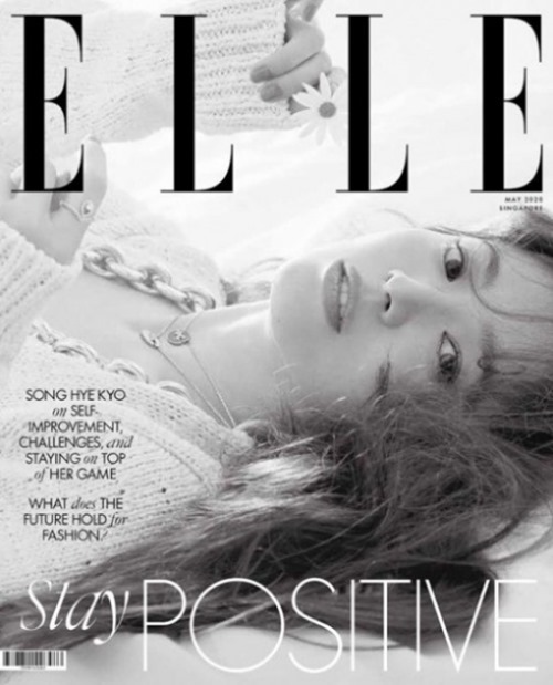 Song Hye-kyo, a bald, unsettled Beautiful look...Singapore fashion cover It is beautiful look that is not disturbed even when lying down.Actor Song Hye-kyo flaunted her untold charm and beautiful looks.The fashion magazine Elle Singer released a photo of the cover of the May issue through the official SNS on the 28th. The main character of the cover is Korea Actor Song Hye-kyo.In the public cover, Song Hye-kyo showed off her extraordinary elegance and beautiful looks in black and white photographs.A sturdy posture, a rugged head, and solid beautiful looks attract attention.The extraordinary atmosphere also played a part in completing the perfect visual.Meanwhile, Song Hye-kyo is currently reviewing the film Anna.Photo: Elle Singapore SNS
