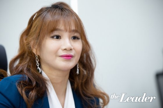 [단독] "의도적 모욕" '1타 강사' 이지영, 다른 '1타 강사' 현우진 고소 | 인스티즈