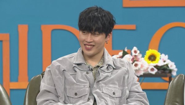 Singer-songwriter The Resurrection of Pigboy Crabshaw shows his appearance as a new entertainer in MBC Everlon Video Star.Video Star, which will be broadcast on the 28th, will feature the Korean representative eardrum boyfriend, Ha Dong-gyun, Kim Pil, Paul Kim, The Resurrection of Pigboy Crabshaw, and Gaho.According to the production crew, Paul Kim strongly appealed to the audience of The Resurrection of Pigboy Crabshaw from the opening, saying, I have the courage to appear in the video star because of the Resurrection of Pigboy Crabshaw.Paul Kim also said, There is something sad about The Resurrection of Pigboy Crabshaw.I have been asking for a song against music, but I have not given it for three years. In addition, Paul Kim saw The Resurrection of Pigboy Crabshaw, who was nervous about appearing on his first talk show, and said, Do well.The Resurrection of Pigboy Crabshaw said, I was a former YG trainee in the past.Then, the back door that made the Video Star logo song on the spot and surprised everyone.Meanwhile, The Resurrection of Pigboy Crabshaw mentioned the Uga Family (hereinafter Ugapam), saying, My friends cheered me up after hearing about the appearance of the video star.Ugapam is a close associate of the entertainment world class including The Resurrection of Pigboy Crabshaw, Park Seo-joon, Choi Woo-sik, V, and Park Hyung-sik.The Resurrection of Pigboy Crabshaw proves a sticky friendship by saying, I did not tell my friends that it would be damaged, but V told me to tell them clearly.The details will be released on the air.Video Star, starring The Resurrection of Pigboy Crabshaw, a well-known music restaurant in the entertainment industry, will air at 8:30 pm on the 28th.