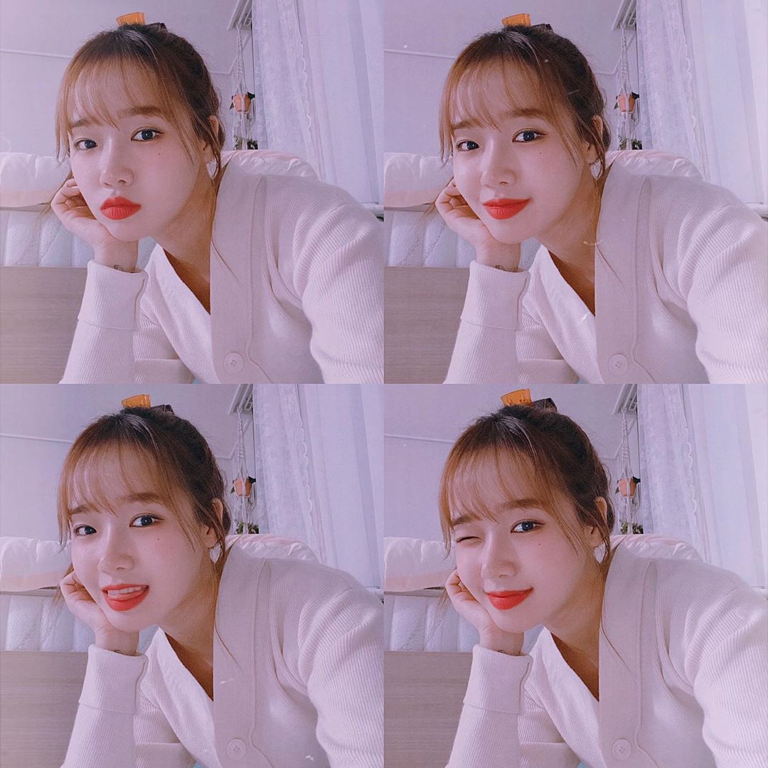 Girl group Weki Meki Choi Yoo-jung unveiled Selfie.On the 28th, Choi Yoo-jung posted a selfie on his Instagram with an article entitled I like tongs hairpins! # Necut Heaven.Choi Yoo-jung, who raised his head with a tongs hairpin, is staring at the camera with a fresh Smile.In the 4-divided photo, Choi Yoo-jung shows the charm of heavenly idols with various expressions such as lips or winks.The netizens are soaked in Choi Yoo-jungs charm by commenting on Its your cut Goddess, The raised hair looks good, I like Yoo Jung-yi.Meanwhile, Choi Yoo-jung acted as the digital single Dazzle Dazzle (DAZZLE DAZZLE) by the group Weki Meki in February.Photo Choi Yoo-jung SNS