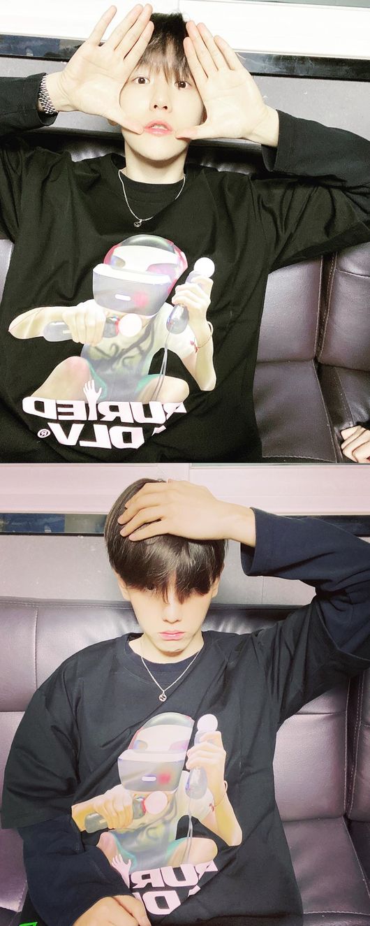 EXO Baekhyun snipered at Heart of fans as he showcased the climax of cutenessOn the afternoon of the 28th, EXO Baekhyun posted two selfies on his personal SNS, saying, Annooooooooooooooooooooooooo!!!!In the photo, Baekhyun is proud of his cowpox while posing as if covering his face with both hands. His lantern eyes, sharp jaw lines, and unique attractive expressions attract attention.In particular, EXO Baekhyun layered short sleeves on long-arm T-shirts, and gave points to fashion that could be somewhat flat by using accessories such as necklaces and watches.He also showed off the aspect of K-pop representative fashionista.On the other hand, EXO Baekhyun is currently preparing a solo album with the aim of releasing at the end of May.EXO Baekhyun SNS