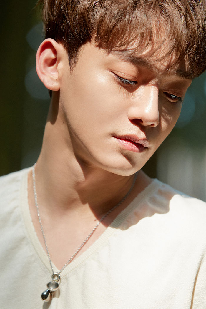 Some fans of EXO are disappointed with the group EXO Chen becoming a father three months after the news of the marriage and pregnancy with GFriend.On the 29th, EXO agency SM Entertainment announced, Chen is right to have a healthy daughter with GFriend.While messages of congratulations followed Chens news of the daughter, some expressed disappointment that GFriend was already in the seven months of pregnancy at the time of the announcement of the pregnancy earlier this year.In particular, in January, a media reported that Chen had a quiet marriage ceremony at GFriend and the cathedral, and GFriend had seven months of pregnancy, but his agency denied it not true.Some fans said, Even if you calculate it according to the Child Birth Day, the pregnancy was right for seven months.On the other hand, EXO members and SM Entertainment said that the members will be unchanged, and some fans have drawn a line against the protest.