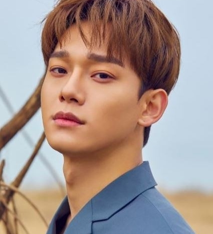 On this day, one media informed Chens wife that she gave birth to a daughter at a maternity clinic in Cheongdam-dong, Gangnam-gu, Seoul.Chen is right, confirmed Chens agency SM Entertainment, who reportedly gave birth a little earlier than scheduled.It is natural that celebration should be given priority to the birth of precious life, but his fans have taken issue with Chens lie.I was worried and worried about what would happen, but I wanted to communicate with the company and consult with the members, especially the fans who are proud of me, so that I would not be surprised by the sudden news, he said.At the time, fans were worried that the unexpected behavior of Chen individuals would not interfere with EXO activities.Chen and his wife held a marriage ceremony on January 13th, inviting only acquaintances close to their families.Since then, allegations have been raised that Chens wife is already seven months of pregnancy, but her agency has denied it, saying it is unfounded.However, the news of Chens daughter revealed that the pregnancy seven-month rumor was true and the agencys explanation was false. When Chens incredible readership continued, Fan heart is colder.It is noteworthy whether Chen will be able to reveal his position and to control the hearts of fans.Chen, the main vocalist of the idol group EXO, which debuted in 2012, has been on his first solo career with the release of April, and Flower last year.Factless / 29-day news Pregnancy faster than scheduled when pregnancy 7 months came out after the announcement of marriage and pregnancy in January.