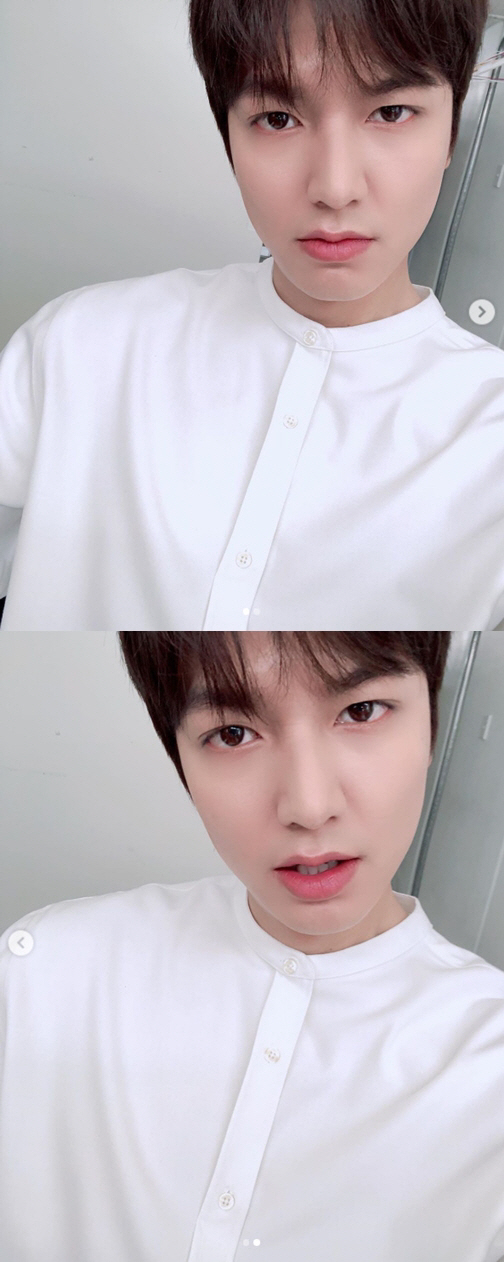 Actor Lee Min-ho flaunted his warm visualsLee Min-ho attracted attention by posting Selfie on his Instagram on the 1st.Lee Min-ho, in the public photo, is staring at the camera in a white costume, boasting a colorful features and a sleek jaw line.Meanwhile, Lee Min-ho is in the midst of playing the role of the three major emperor of the Korean Empire in SBS Golden Dragon The King: Eternal Monarch.