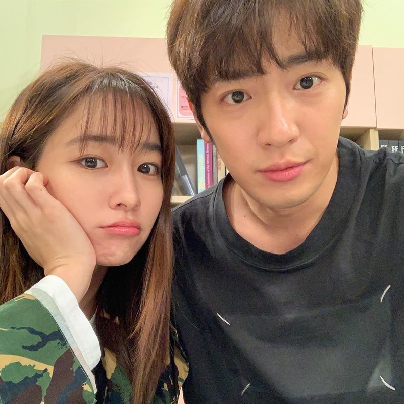 Actor Lee Sang-yeob and Lee Min-jung encouraged KBS 2TV weekend drama I went once to watch.Lee Sang-yeob wrote on his Instagram account on May 2, The weekend is Ive been there once... a cartoon character-like civil affairs sister.I have torn it up and I have torn it. The photo shows Lee Sang-yeob facing Lee Min-jung, who is making a sharp look at the camera.The vibes of Lee Min-jeong and Lee Sang-yeobs sculptures and cheerfulness catch the eye.Fans who responded to the photos responded to unconditional shooter, you are torn to the bay and this visual best.delay stock