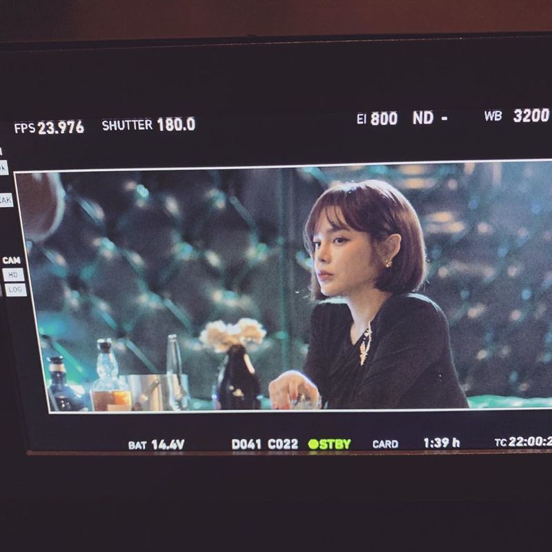 Actor Park Si-yeon has released the TVN Saturday Drama In the Mood for Love - The moment life becomes a flower shooting scene.Park Si-yeon posted a photo on his instagram on May 2 with an article entitled Today for the Mood for Love.The picture shows Park Si-yeon, who is enthusiastic about filming In the Mood for Love, whose doll-like side-to-side looks catch his eye.The alluring atmosphere of Park Si-yeon also attracts attention.The fans who responded to the photos responded such as It is so beautiful, It is beautiful, I will use it unconditionally.delay stock